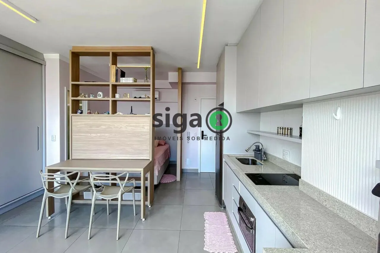 Imagem Studio no último andar a 250m do metrô Ana Rosa com vista livre e ar-condicionado.