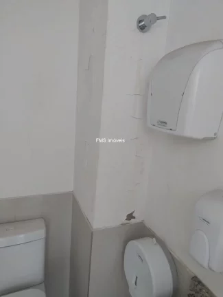 Imagem Conjunto Comercial de Alto Padrão com 8 Vagas de Garagem na Barra Funda, São Paulo-SP: Imperdível!