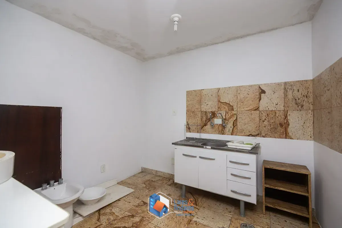 Imagem Casa para venda em Planalto Paulista com 4 quartos, sendo 2 suítes, 290m²
