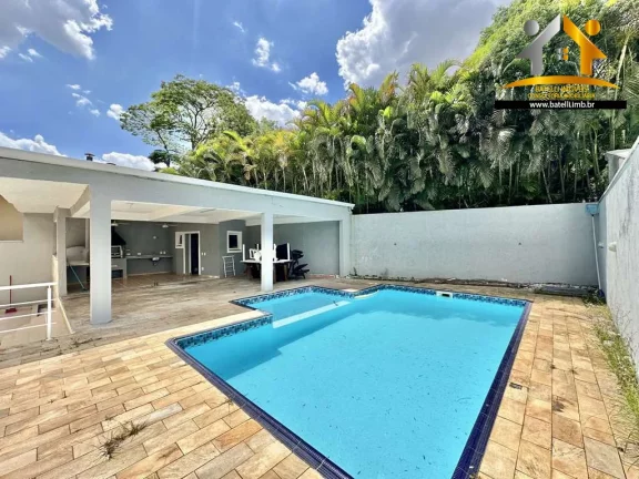 Imagem Casa à venda no condomínio Golf Village na Granja Viana - Batelli Imóveis