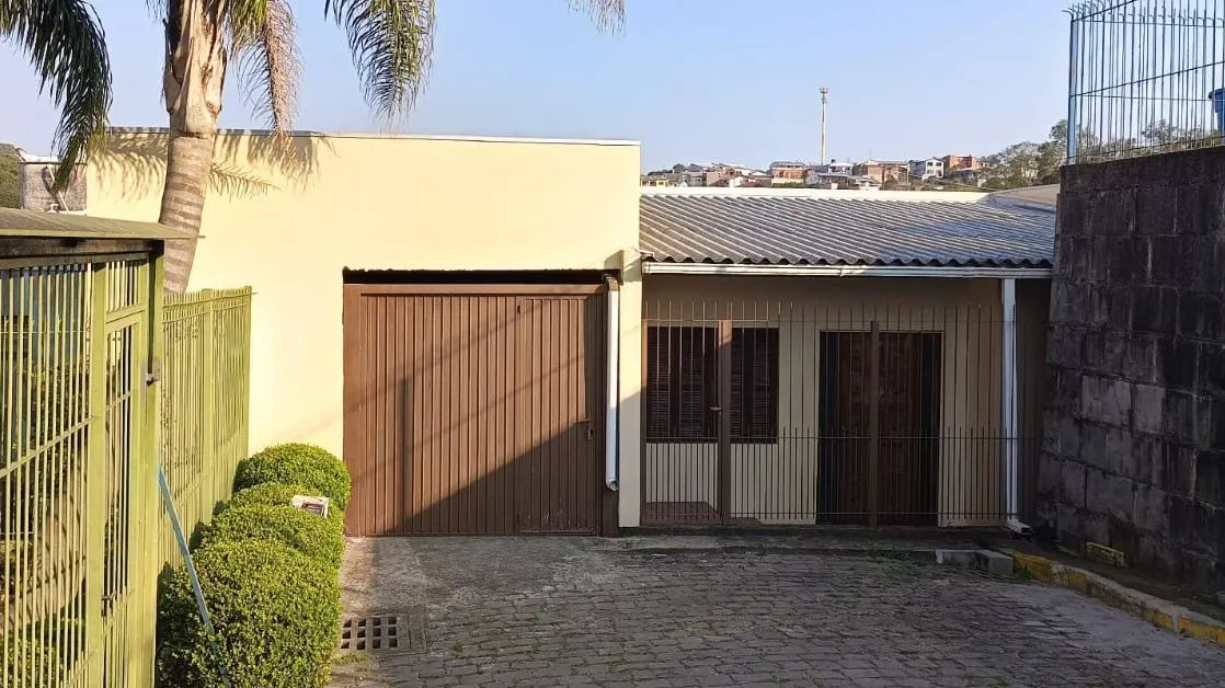 Foto do imóvel Casa à venda em Caxias do Sul, Santo Antônio, com 3 quartos, 130m2