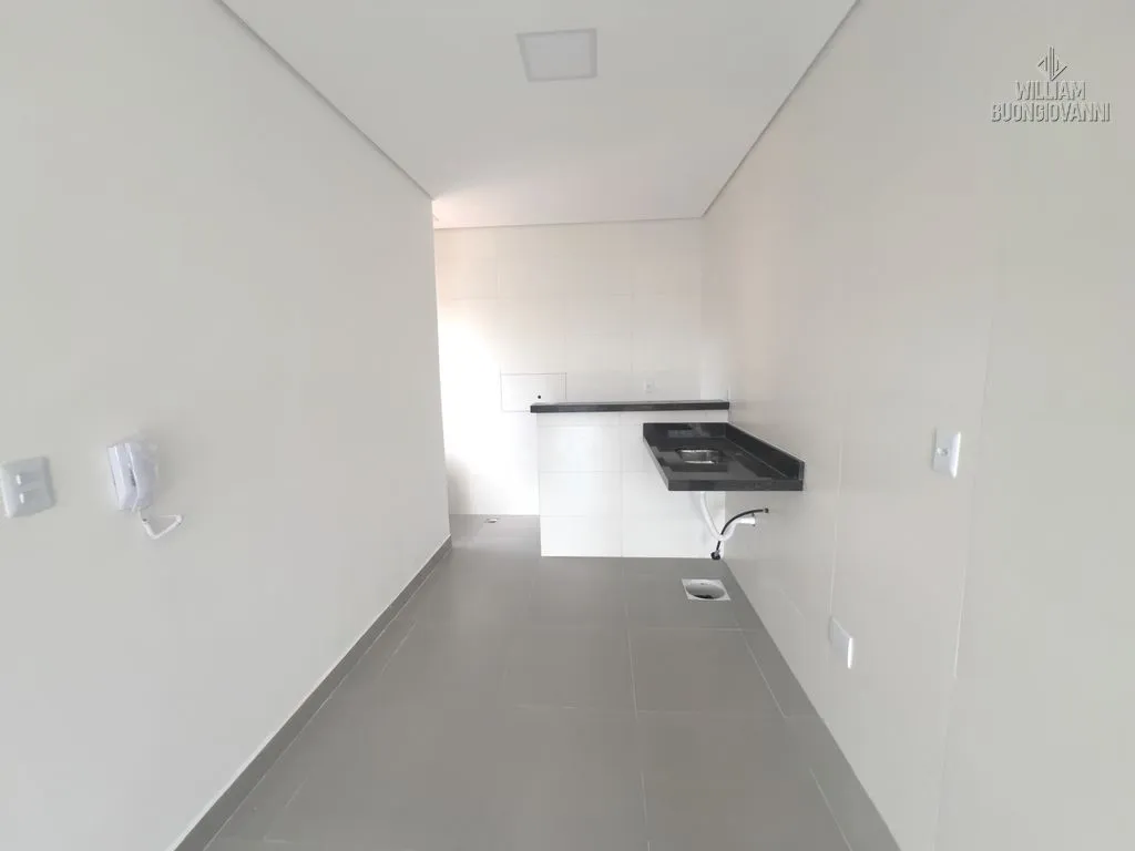 Imagem CASA SOBREPOSTA EM CONDOMÍNIO NA PRAIA GRANDE | ENTRADA A PARTIR DE R$ 6 MIL!
