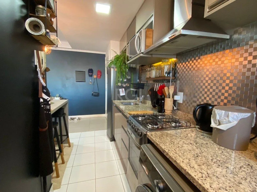 Imagem Apartamento para Venda - 65m², 2 dormitórios, sendo 1 suites, 1 vaga - Humaitá