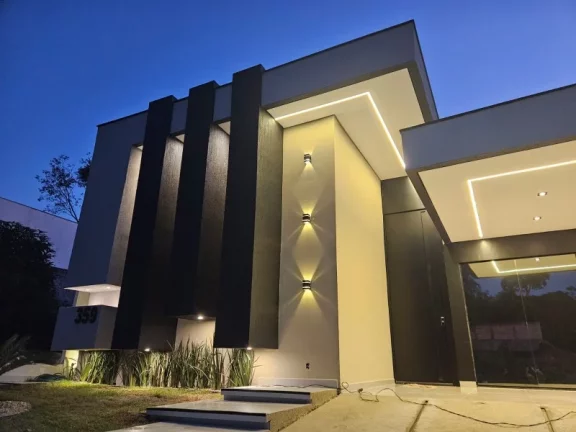Imagem Casa nova em Alto Padrão, no condomínio Reserva do Parque , no bairro Ponta Negra , com 3 suítes e piscina com hidromassagem, aceita Financiamento