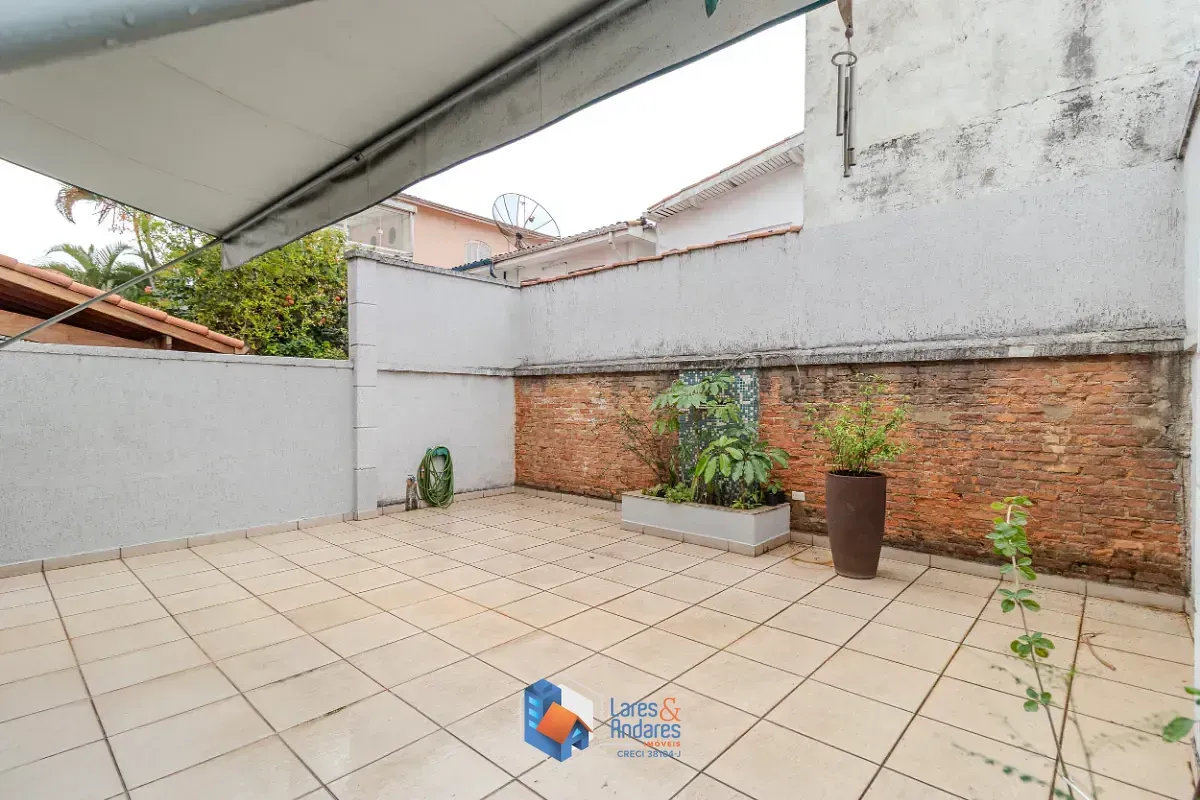 Imagem Sobrado para venda em Campo Belo com 3 quartos, sendo 1 suíte, 150m²