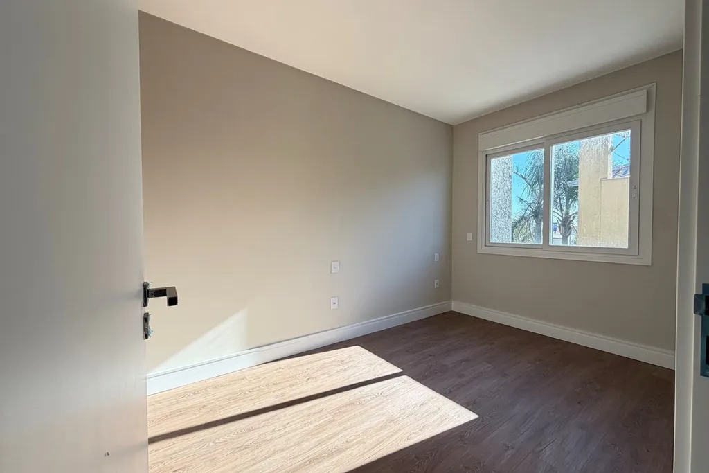 Imagem Casa à venda em Xangri-Lá, Centro, com 4 quartos, 155,48m2