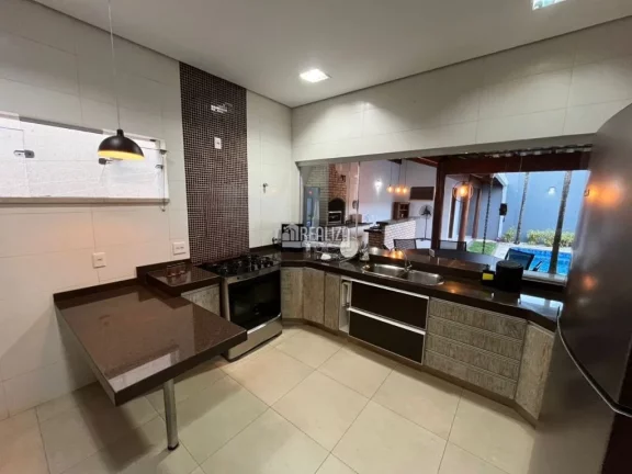 Imagem Casa com 3 suítes à Venda no Jardim do Lago, Uberaba