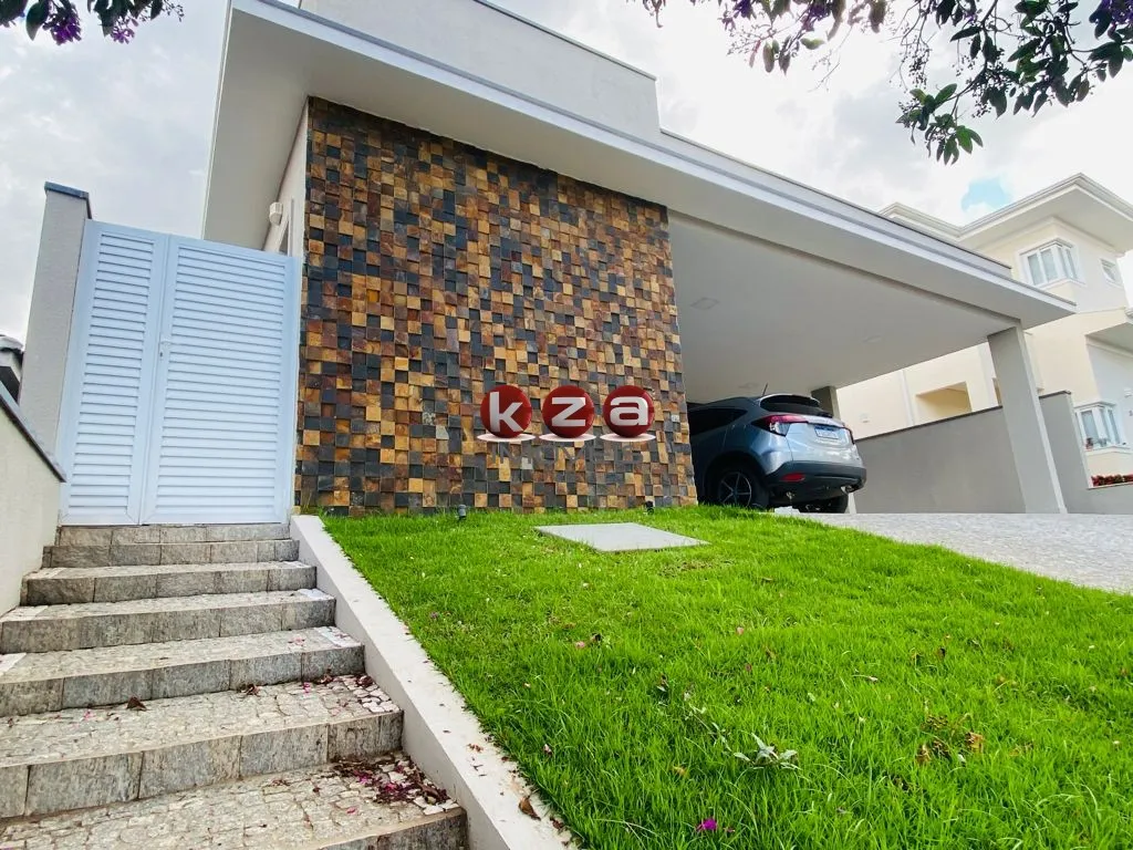 Imagem Luxuosa casa em condomínio à venda em Valinhos-SP, no Condomínio Canto Del Bosco: 3 quartos, 3 suítes, 3 salas, 4 vagas de garagem, 367m².