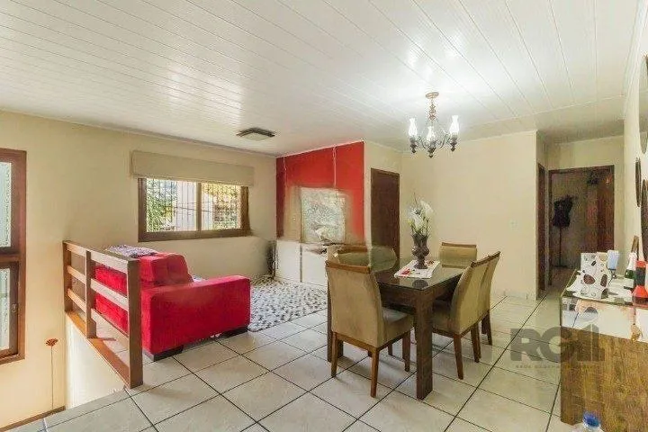 Imagem Casa 3 quartos no bairro Partenon, em Porto Alegre