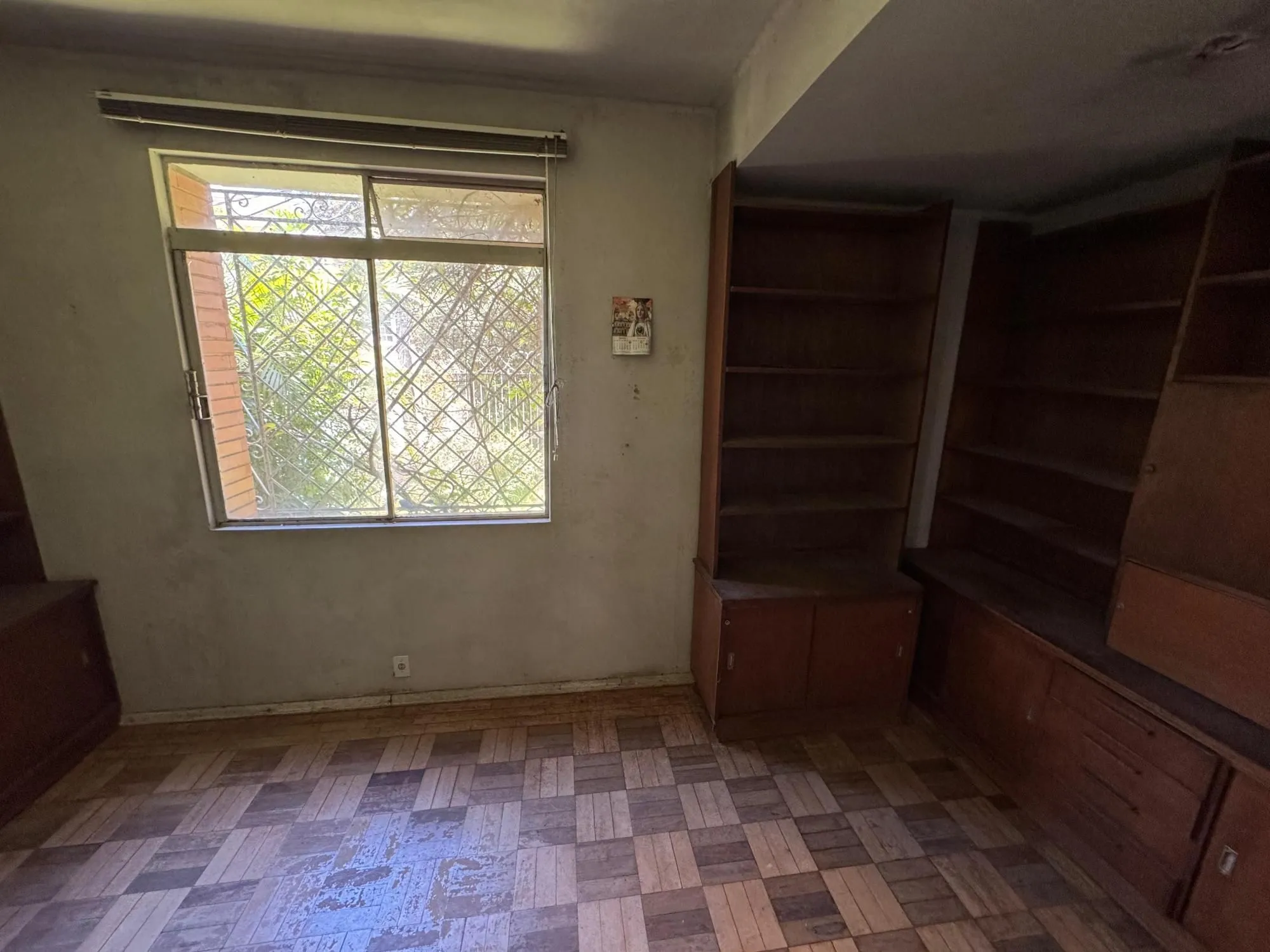 Imagem Casa 3 dormitórios com garagem - Bairro Petrópolis, Porto Alegre