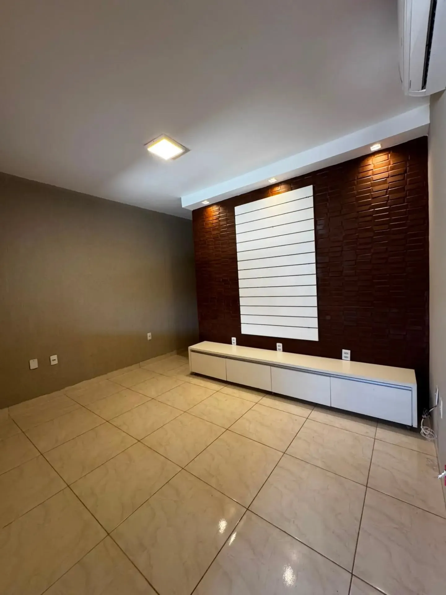 Imagem Casa 3/4 Com Suite Jardim Sao Jose , Zero De Entrada Para Uma Renda De 13k