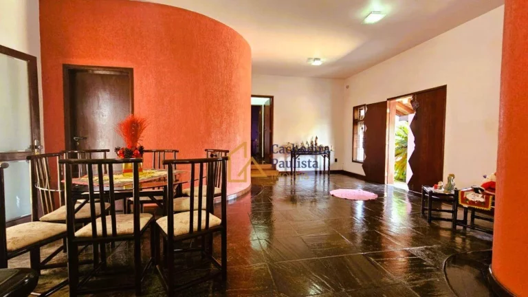 Imagem Casa com 3 dormitórios à venda - Chácara Do Moinho - Cachoeira Paulista/SP