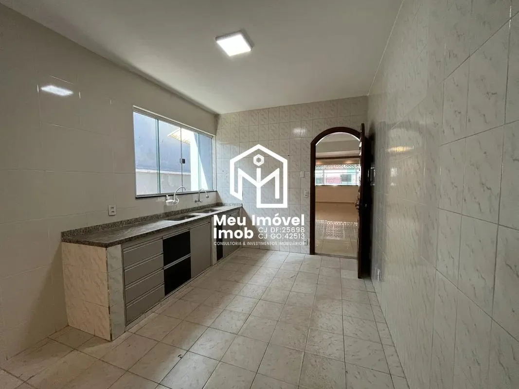 Imagem Casa 4 Quartos 2 Suítes 4 Vagas 300m² Taguatinga/DF