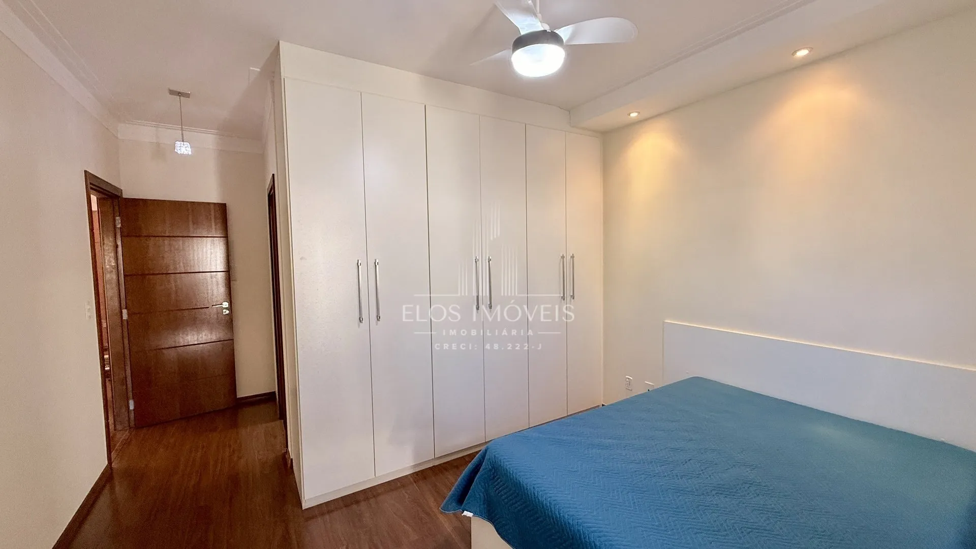 Imagem Sobrado de 3 quartos, 256m² no bairro Jardim Terras de Santa Elisa, em Limeira