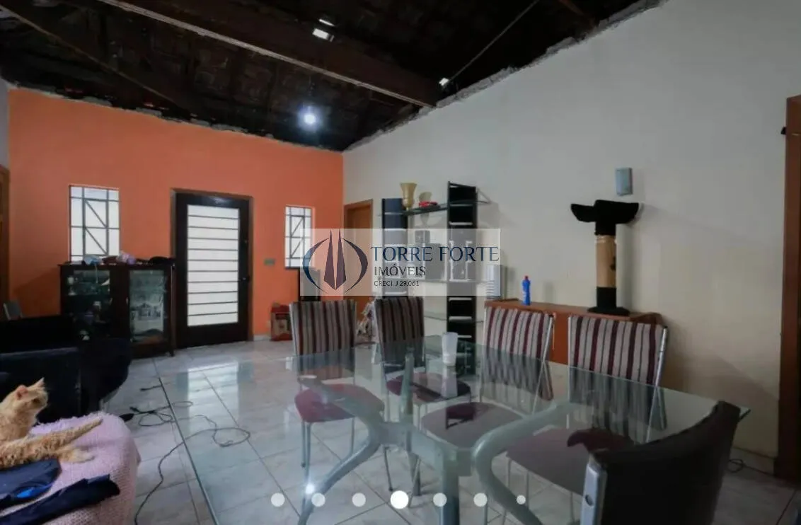 Imagem Casa espaçosa com 250 m², 3 dormitórios, 1 banheiro, 5 vagas de garagem