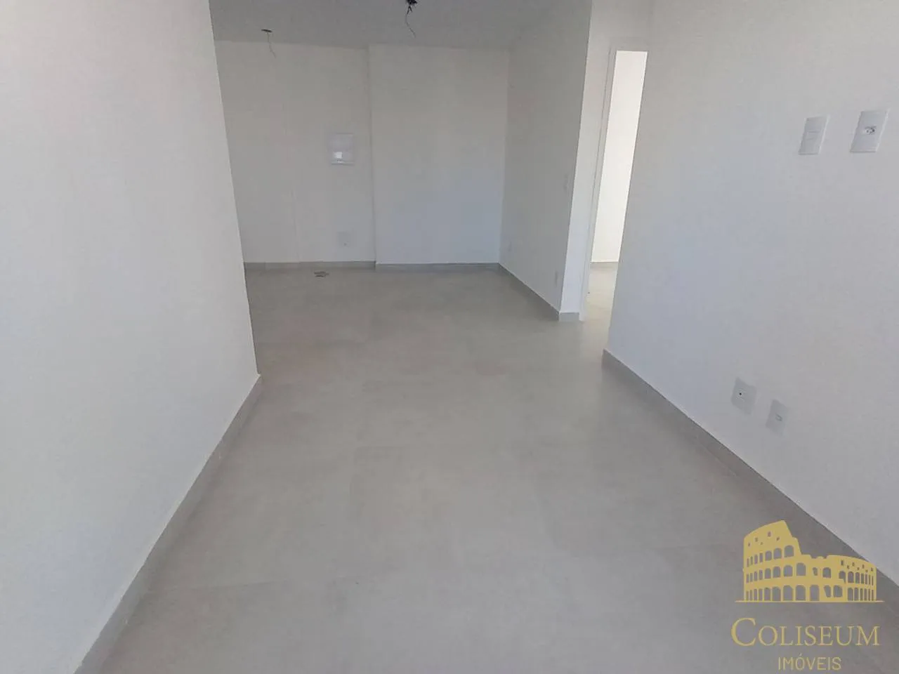 Imagem Apartamento com 2 dormitórios para alugar, 61 m² por R$ 3.300/mês - Guilhermina - Praia Grande/SP