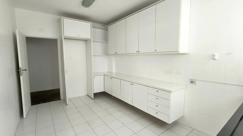 Imagem Apartamento à venda em São Paulo, Cerqueira César, com 3 quartos, 175.11m2