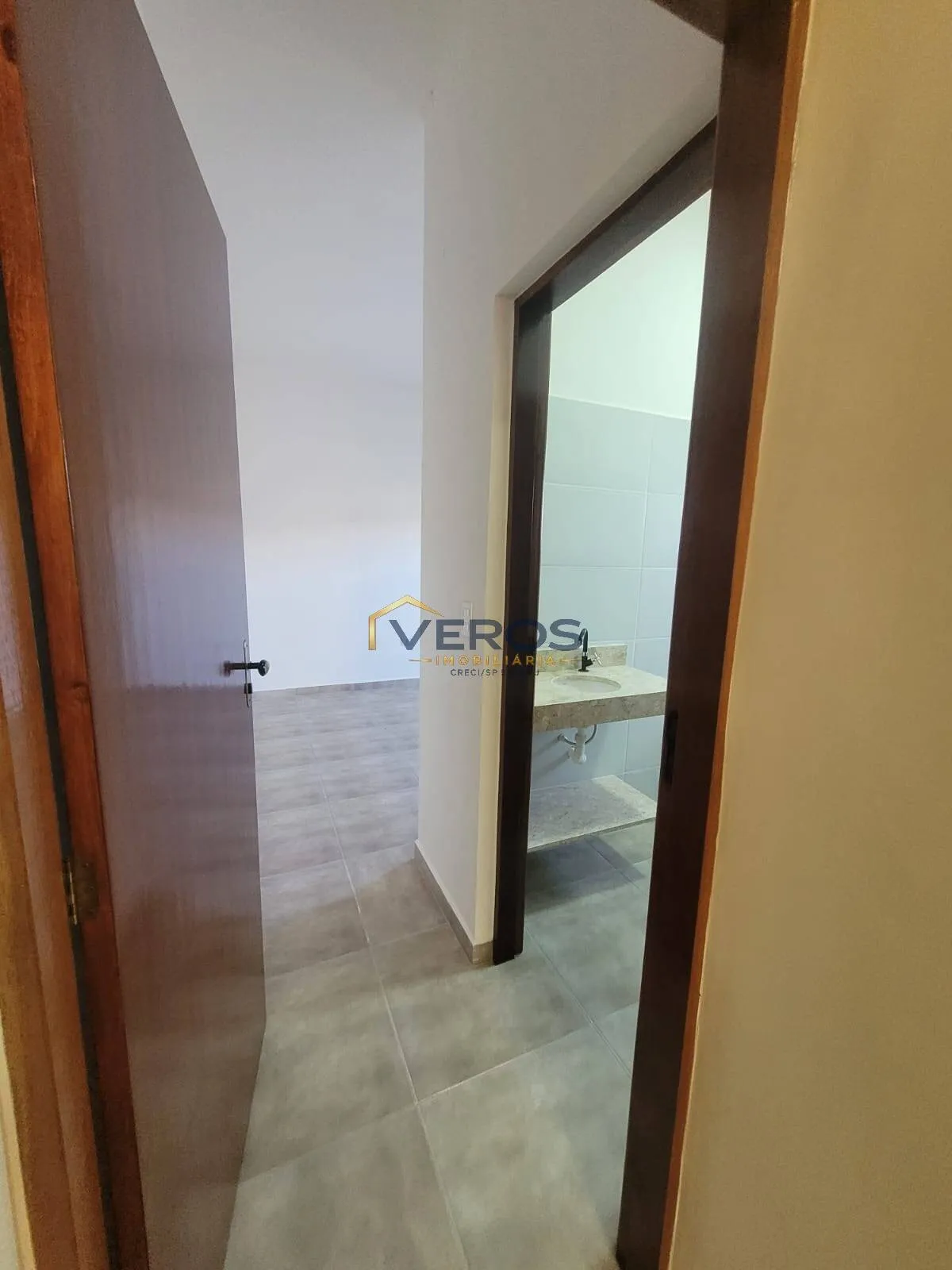 Imagem Casa térrea nova a venda no Balneário dos Golfinhos em Caraguatatuba