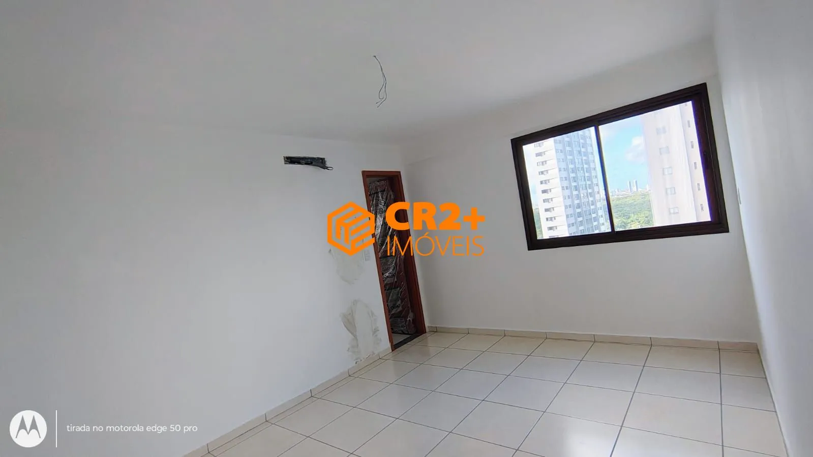 Imagem Alugo apartamento com 136 metros, com 4 quartos, 03 suítes, 02 vagas de garagem