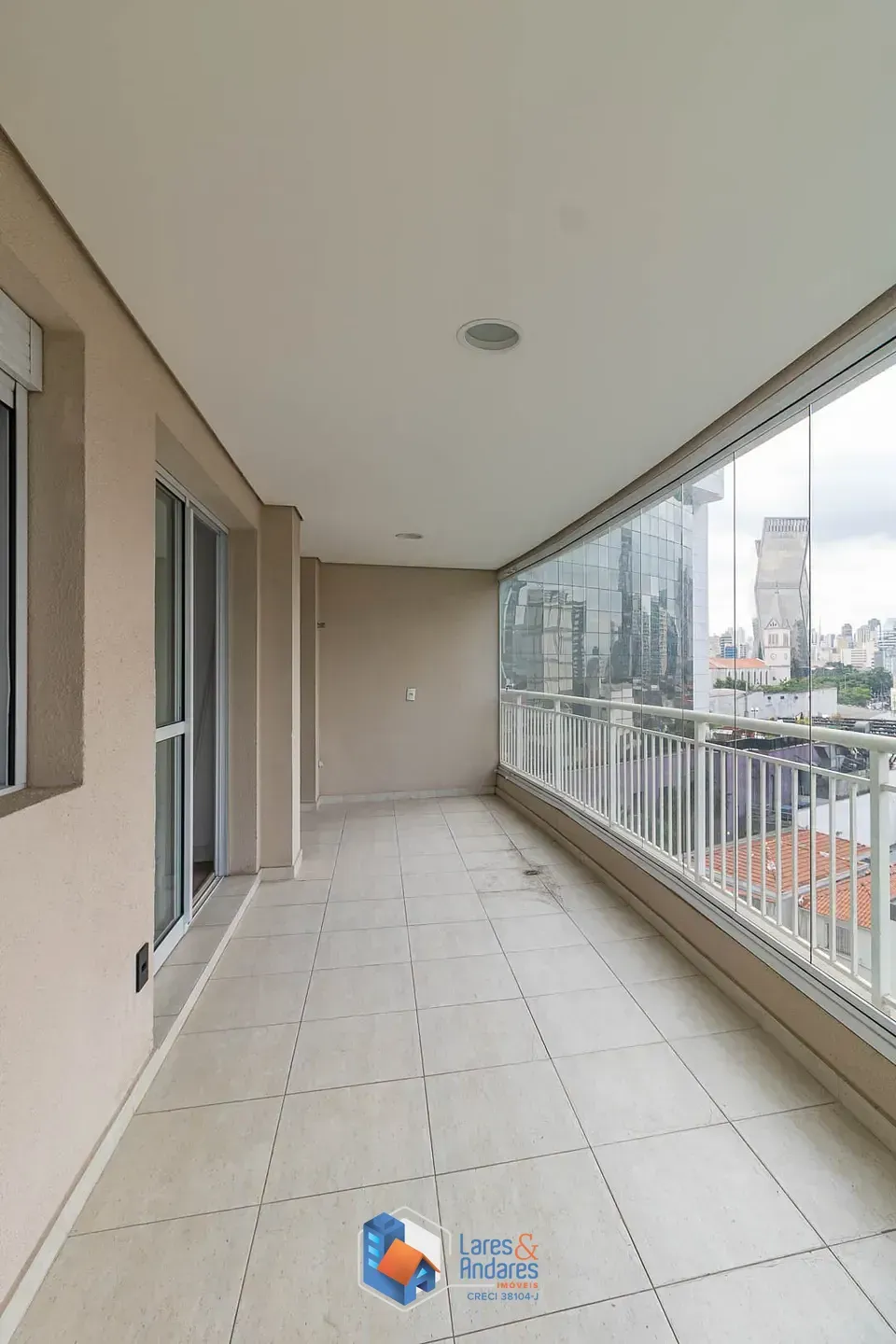 Imagem Apartamento para venda em Pinheiros com 2 quartos, sendo 1 suíte, 71m²