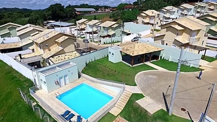 Imagem Casa para Locação 3 Quartos, 1 Suite, 2 Vagas, 140.4M², Campo Alegre, Pindamonhangaba - SP | Condomínio Jardins - Pinda