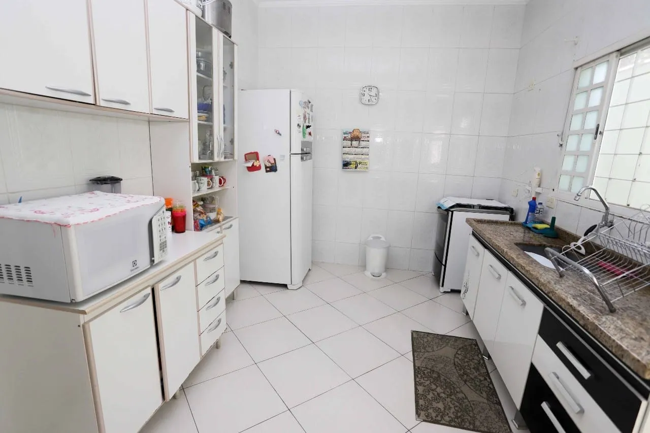 Imagem Casa à venda 3 Quartos, 1 Suite, 3 Vagas, 250M², Vila Suiça, Pindamonhangaba - SP