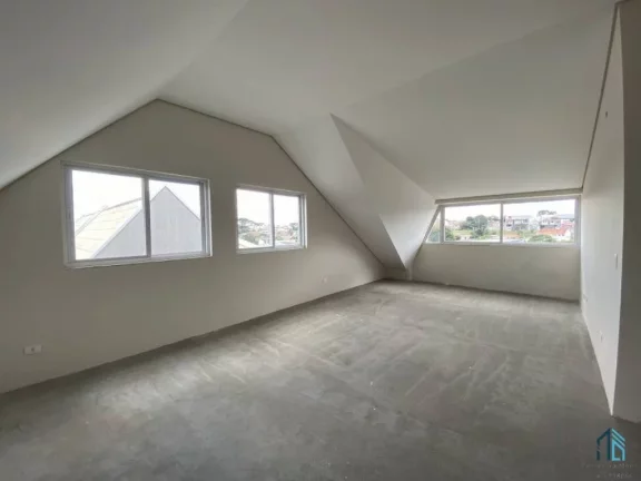 Imagem Sobrado a venda, 04 quartos, sendo 02 suítes, no Boa Vista em Curitiba PR