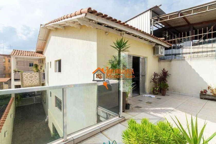 Imagem Sobrado com 3 dormitórios à venda, 200 m² por R$ 1.100.000,00 - Cocaia - Guarulhos/SP
