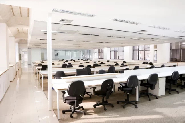 Imagem Andar comercial com 888m² na Av. das Nações Unidas.