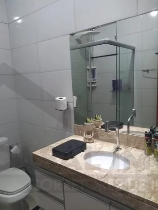 Imagem CASAL IMÓVEIS VENDE CASA PORTEIRA FECHADA MORADE VERDE 5 SUÍTES + ENERGIA SOLAR