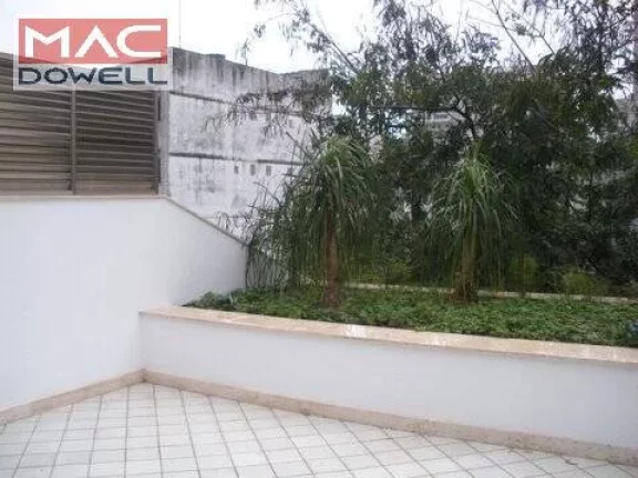 Imagem Prédio comercial de 420 m² / 4 Andares - LOCAÇÃO - Humaitá / RJ