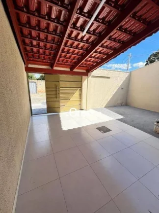 Imagem Casa com 3 dormitórios à venda, 117 m² por R$ 347.000,00 - Vila Santa Rosa - Senador Canedo/GO