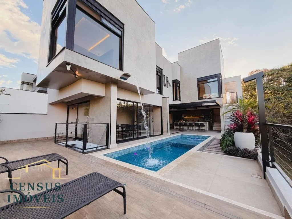 Foto do imóvel: Casa de luxo em condomínio no Mont' Alcino em Valinhos-SP: 3 quartos, 3 suítes, 3 salas, 1 banheiro, 6 vagas e 350m². em Condomínio Mont´Alcino