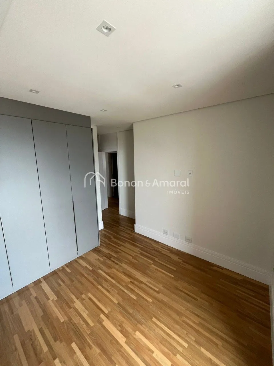 Imagem Apartamento alto padrão no Cambuí - Campinas S.P.