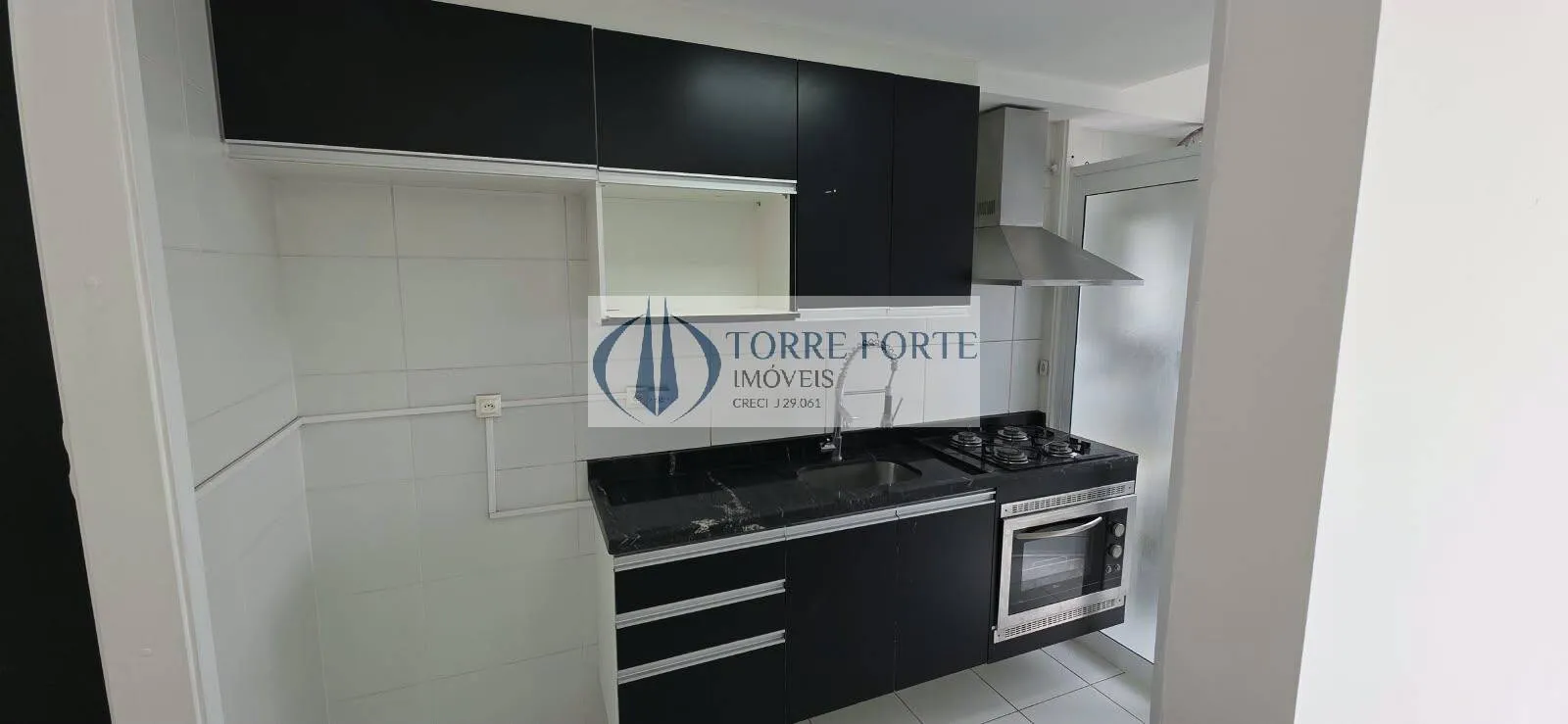 Foto do imóvel Apartamento semi-mobiliado com lazer completo em Rua Refinaria Mataripe