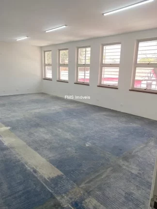 Imagem Prédio Comercial Inteiro para Locação em Pinheiros, São Paulo-SP: 15 vagas de garagem, 790m² de área.