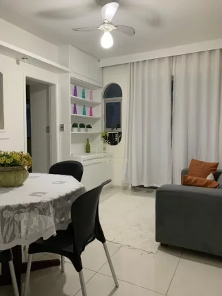 Imagem Oportunidade na Pituba: Quarto e Sala com Varanda, Nascente, 56m² e 1 Vaga!