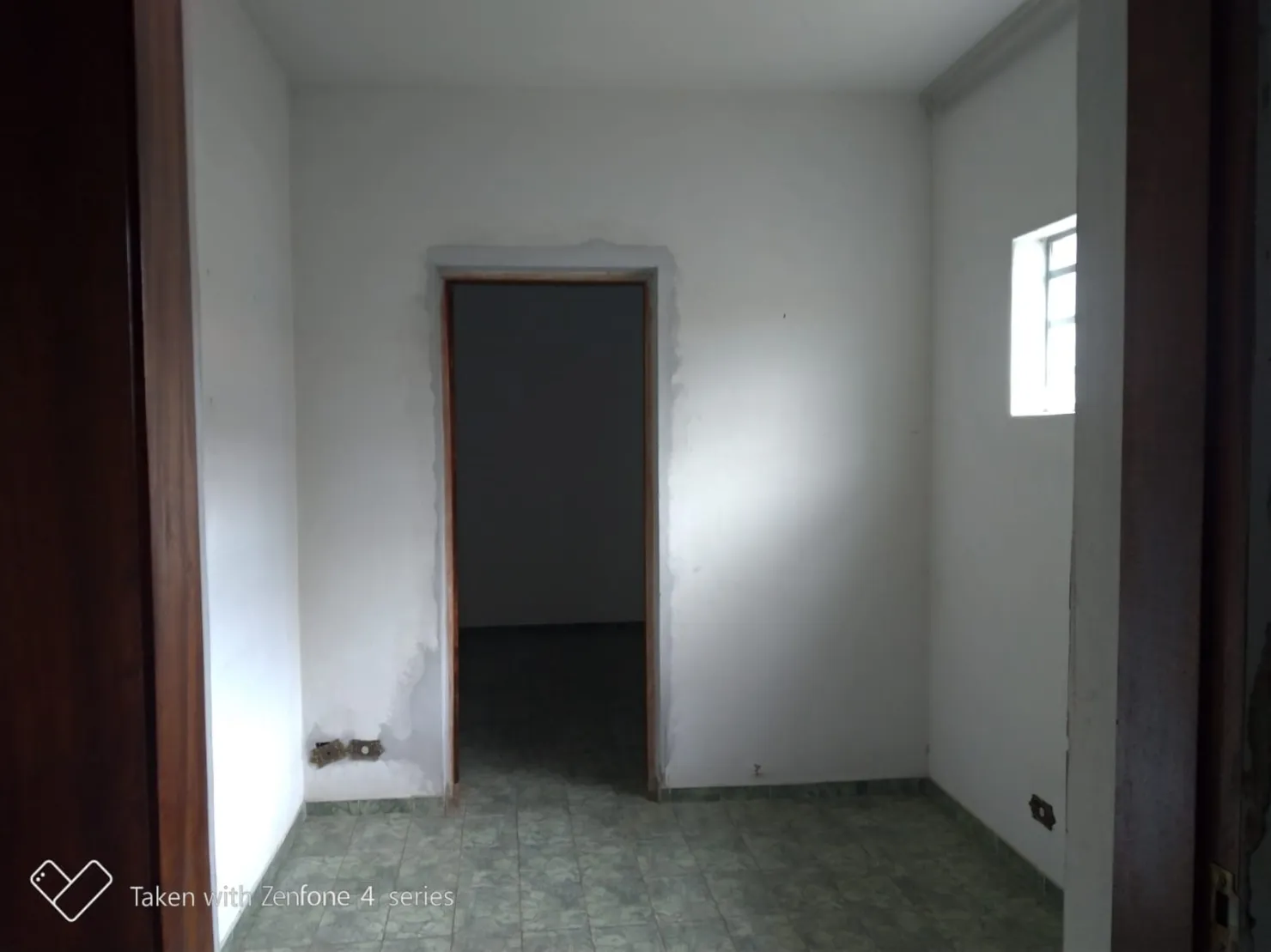 Imagem Casa à venda 2 Quartos, 1 Suite, 3 Vagas, 300M², Jardim Gurilândia, Taubaté - SP