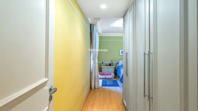 Imagem Apartamento à venda em Pinheiros: 3 quartos, 3 suítes, 1 sala, 4 banheiros, 2 vagas e 160m²