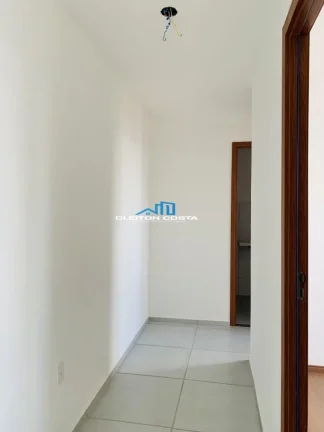 Imagem Apartamento para Locação em Feira de Santana, Muchila, 2 dormitórios, 1 banheiro, 2 vagas
