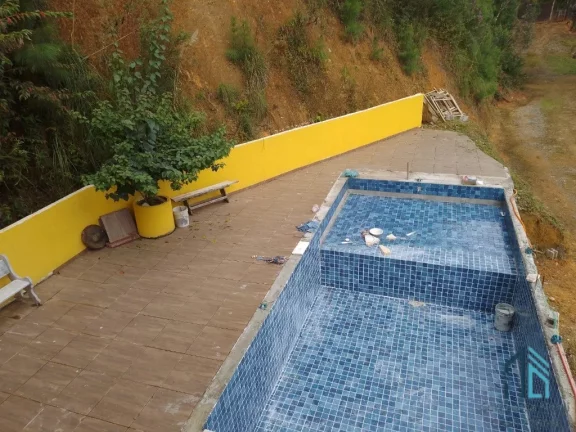 Imagem Chácara c/casa, área de: 20.000 mil m², asfalto na frente, no Palmitalzinho em Quatro Barras Pr