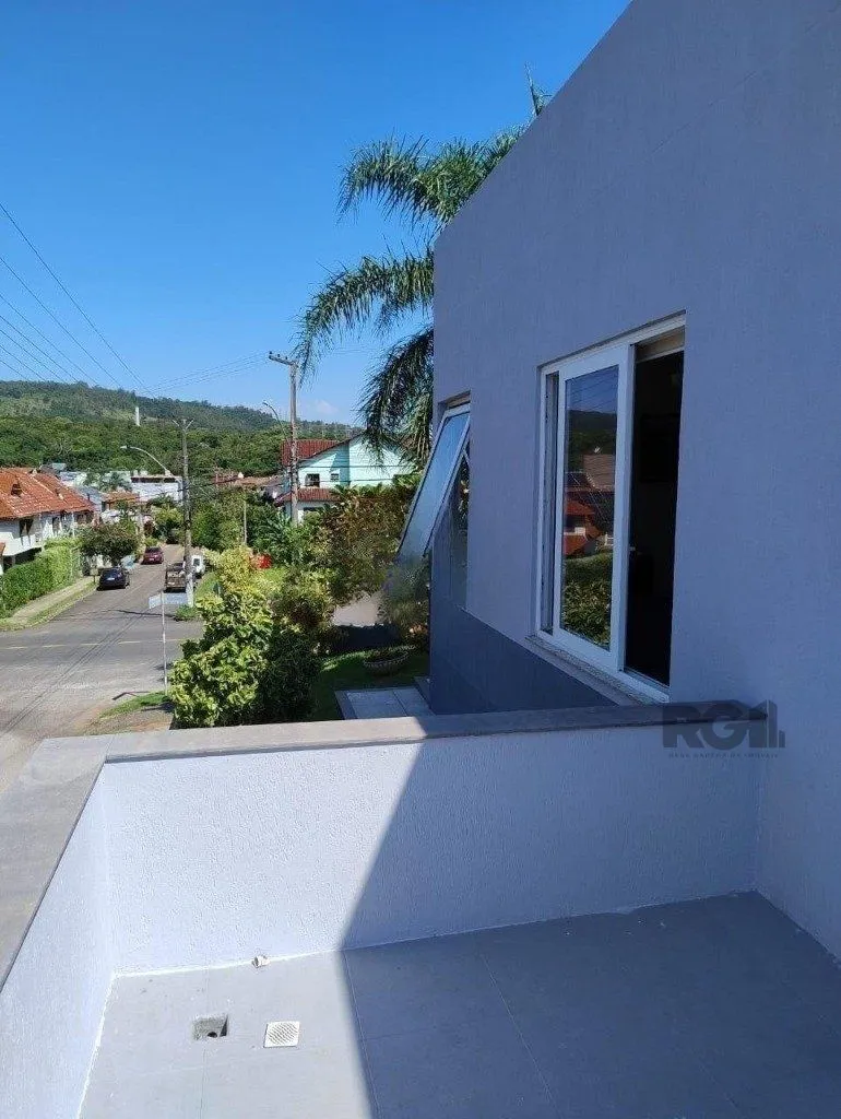 Imagem Casa de 3 dormitórios no bairro Mário Quintana
