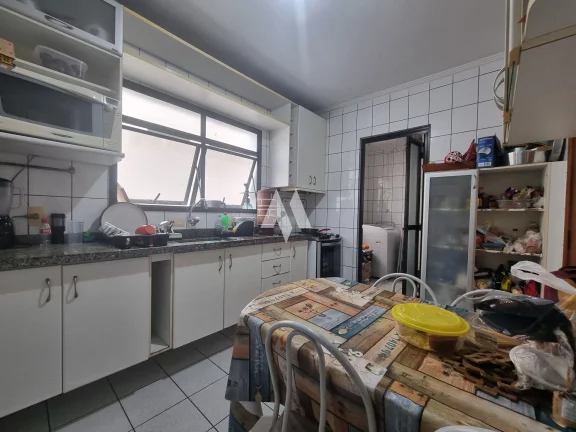 Imagem Apartamento Padrão de 2 dormitórios sendo 1 suíte em prédio com lazer