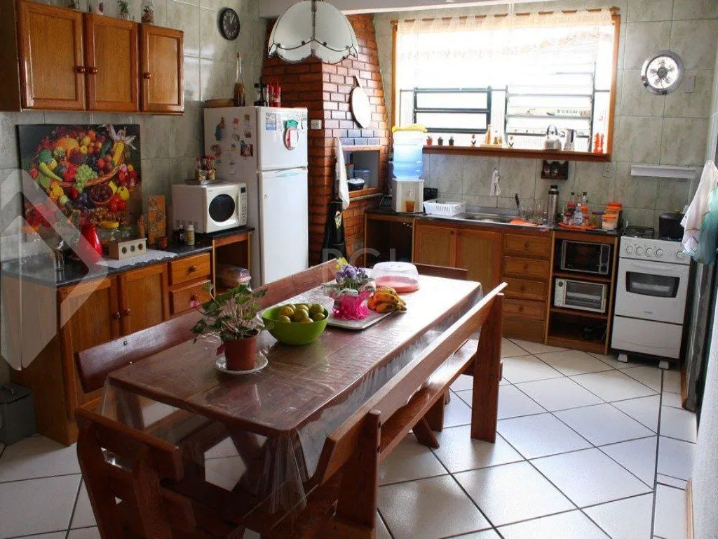 Imagem Casa para Venda - 246.24m², 5 dormitórios, sendo 1 suites, 4 vagas - Rubem Berta