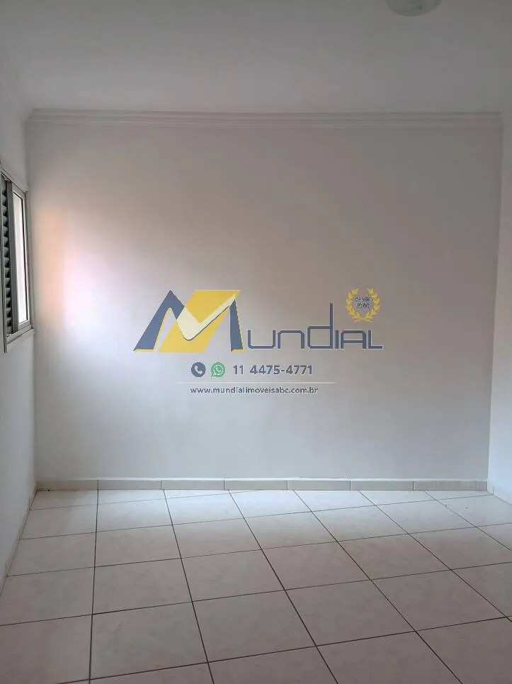 Imagem Sobrado com 2 Suítes na Vila Curuçá - Santo André - lado da linha trolebus