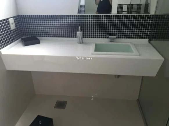 Imagem Apartamento em Moema 3 suítes, 3 banheiros, 3 vagas de garagem.