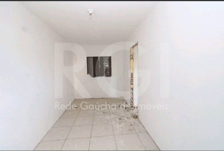 Imagem Casa para Venda - 280m², 3 dormitórios, 4 vagas - Cidade Baixa