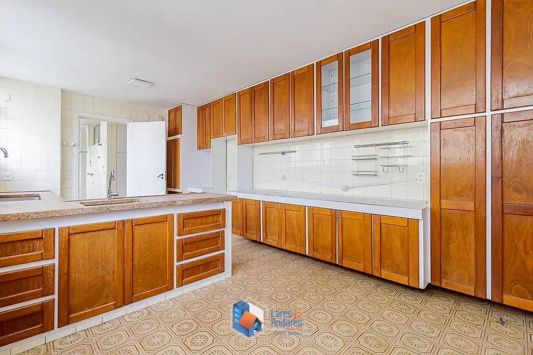 Imagem Apartamento para venda em Santa Cecília com 4 quartos, sendo 1 suíte, 233m²