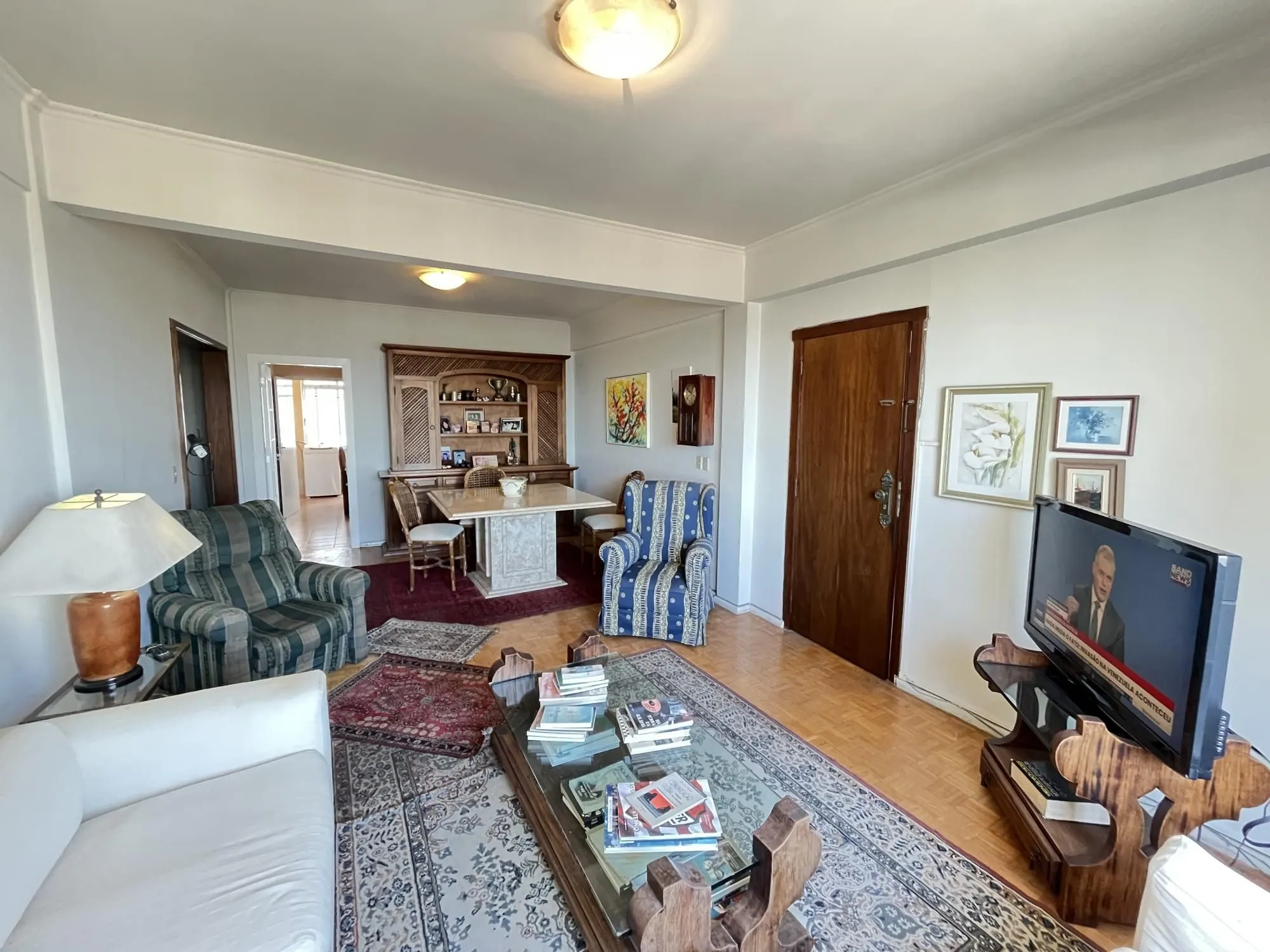Imagem Apartamento de 3 quartos, suíte e 1 vaga de garagem no bairro Independência POA