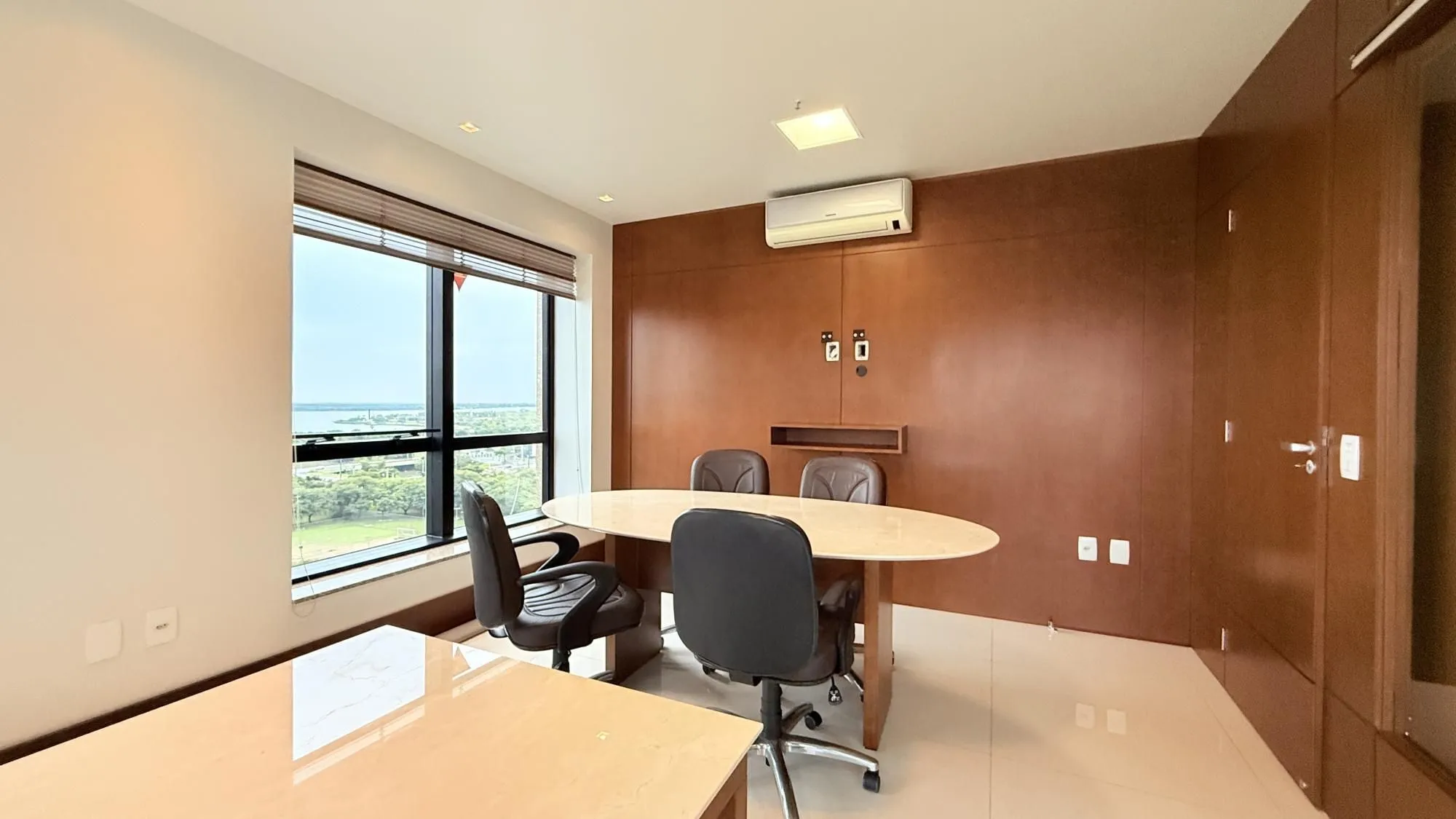 Imagem Sala Comercial em Praia de Belas